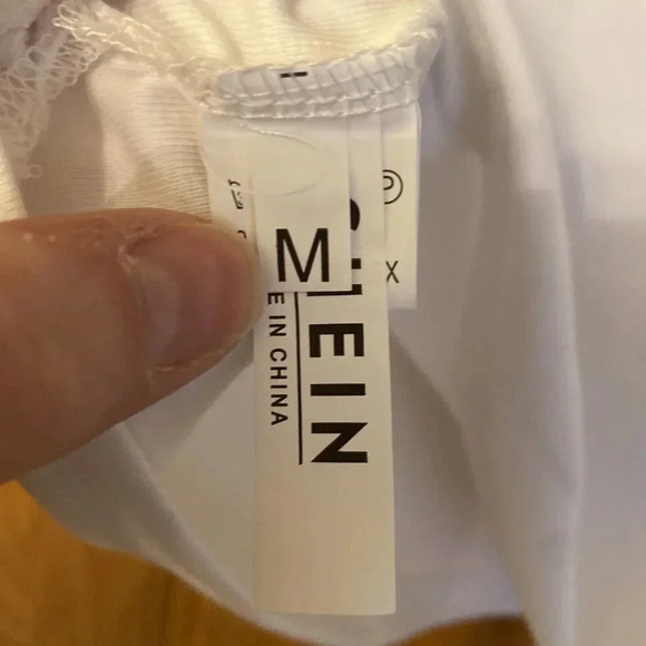 Shein White Fitted Stretch Sleeveless Everyday Tank Top Casual M Basic - Picture 3 of 5